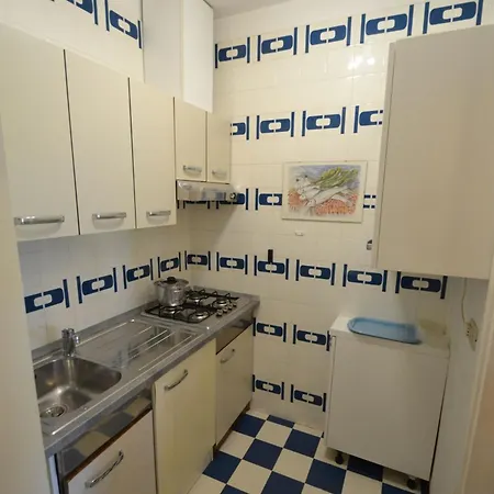 Comfortable Flat With Private Garden