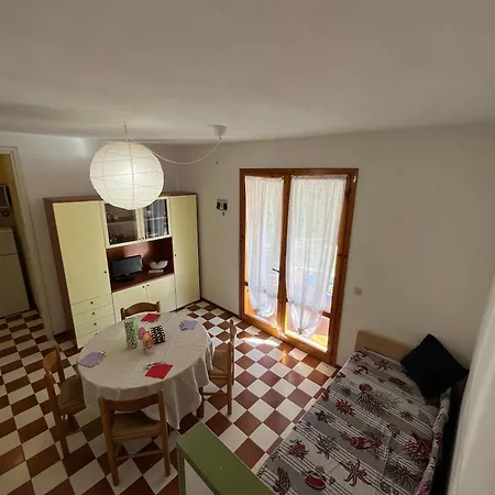 Comfortable Flat With Private Garden Apartamento Bibione