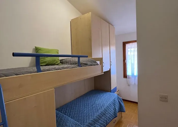 아파트 Comfortable Flat With Private Garden *