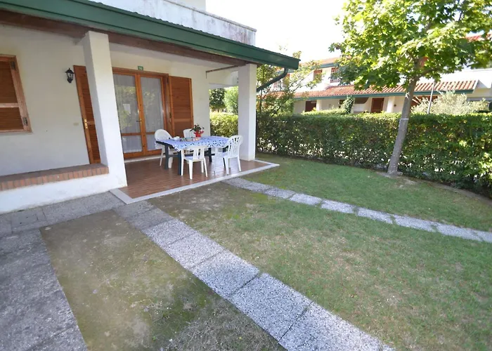 Comfortable Flat With Private Garden